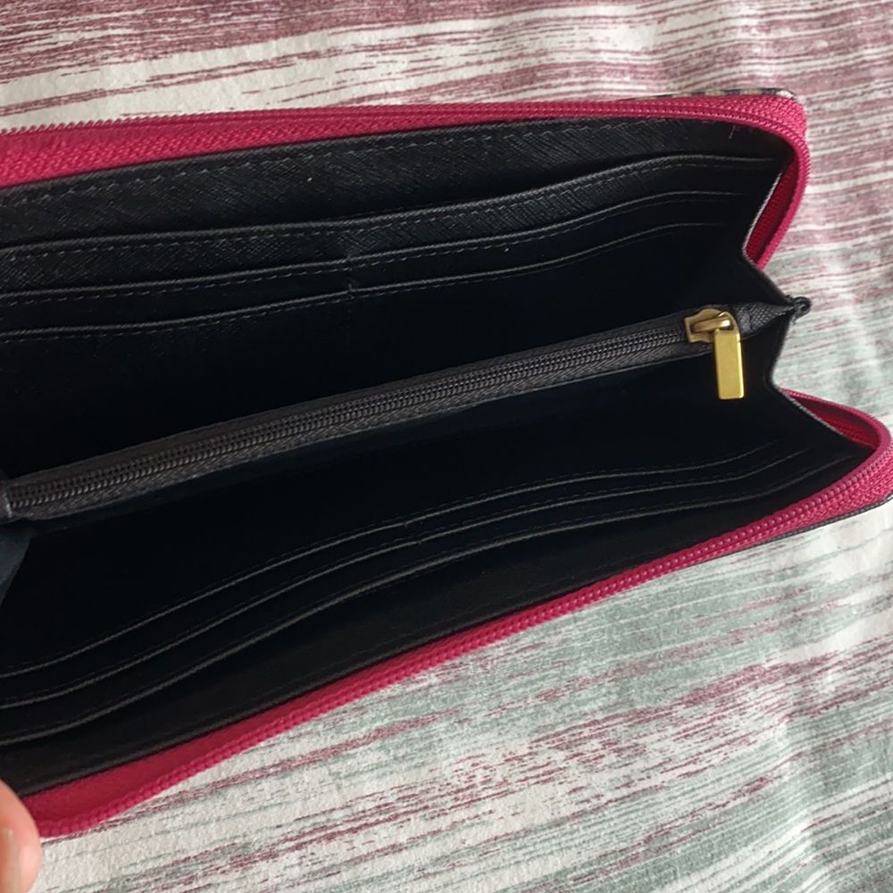 Fossil Full Zip Wallet - Picture 3 of 3